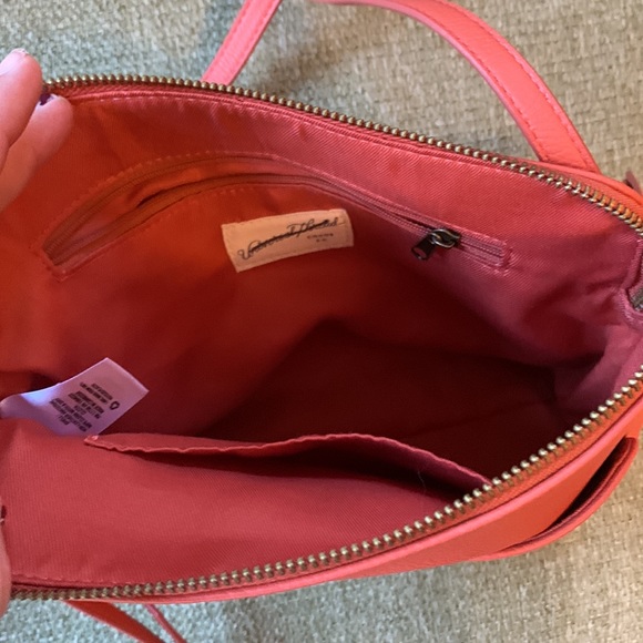 NWT Pink crossbody purse - Picture 7 of 8